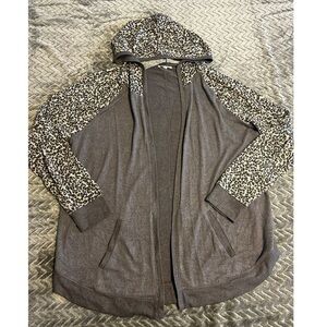 Maurices size XXL Charcoal and Animal Print lightweight sweater cardigan